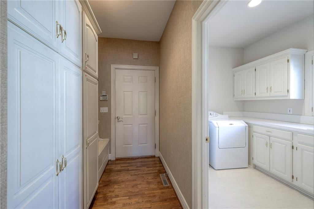 16911 Meadow Lane — photo 44