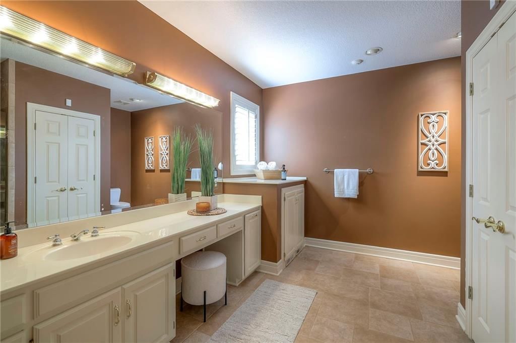 16911 Meadow Lane — photo 64