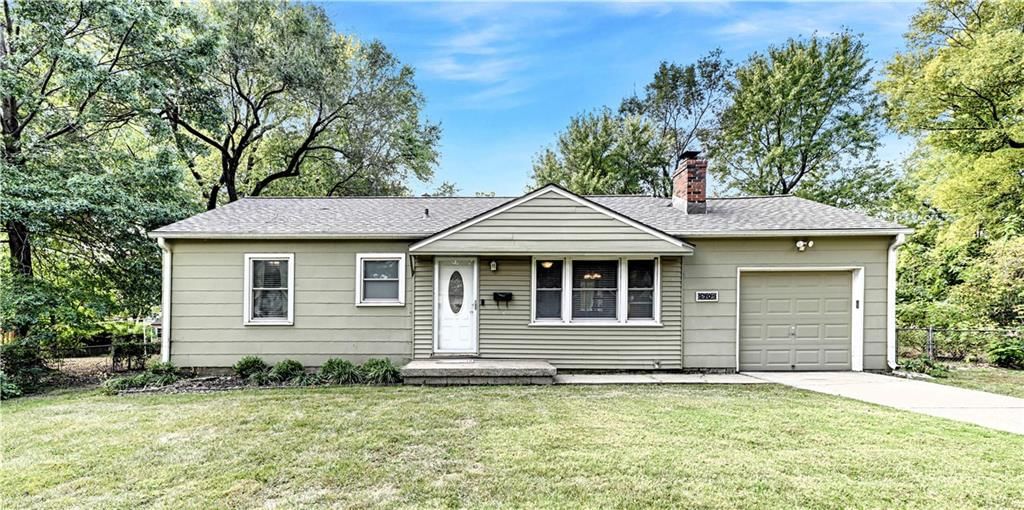 5709 W 70th Terrace, Overland Park, KS