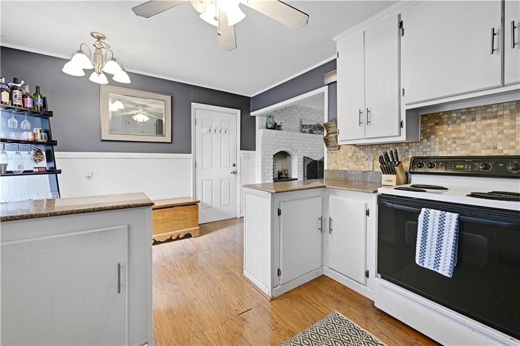 5709 W 70th Terrace — photo 16