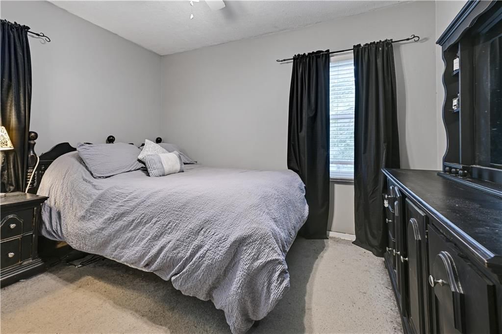 5709 W 70th Terrace — photo 24