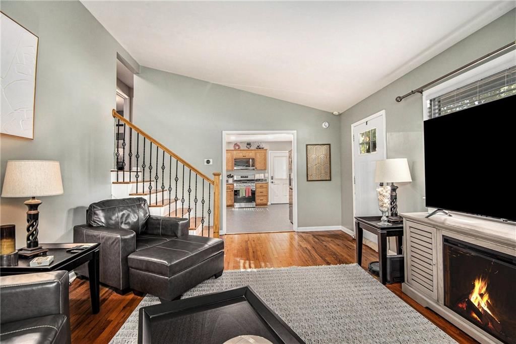 3513 Jackson Street — photo 5