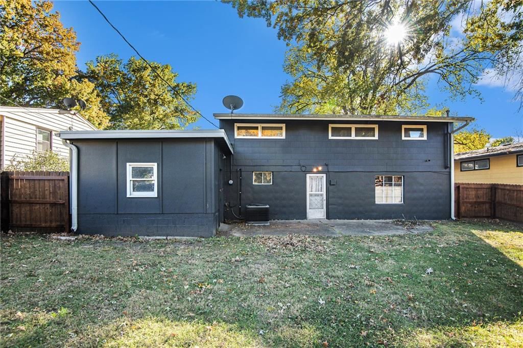 3513 Jackson Street — photo 17