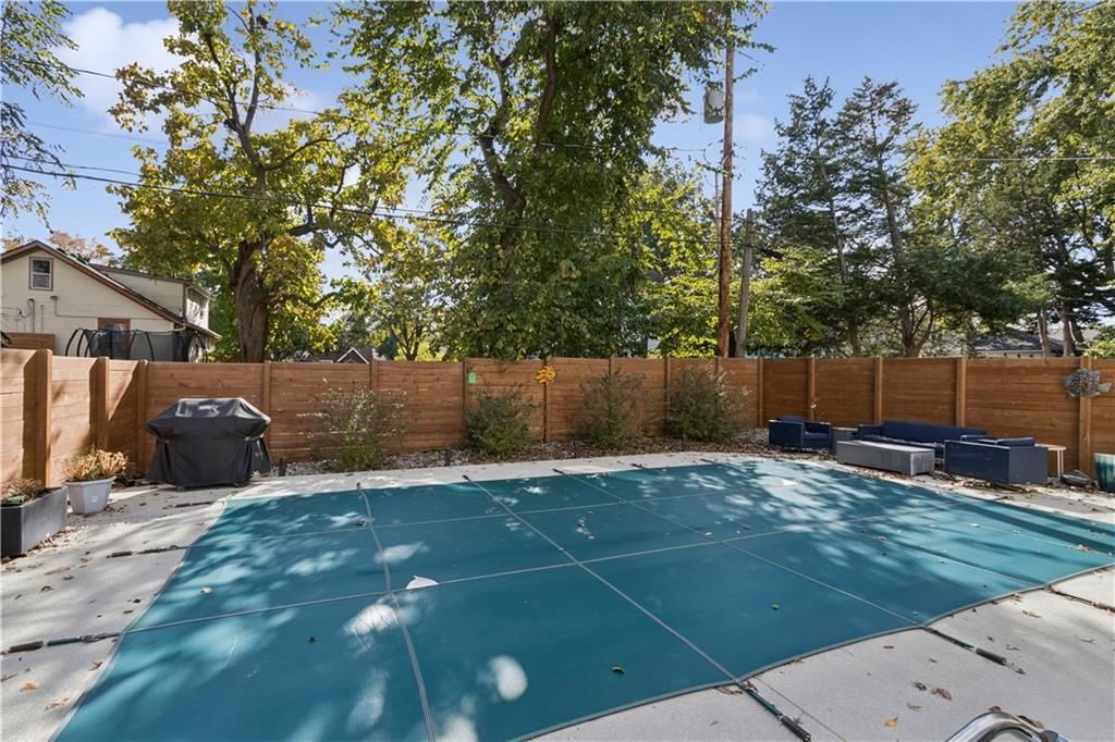 1913 W 48th Street — photo 29