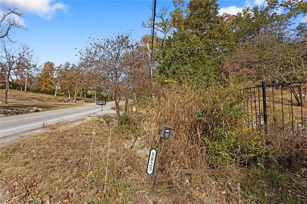 5825 Noland Road — photo 82