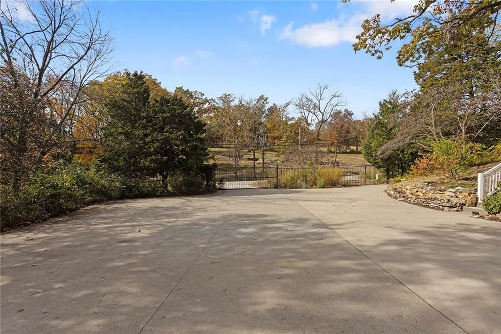 5825 Noland Road — photo 87