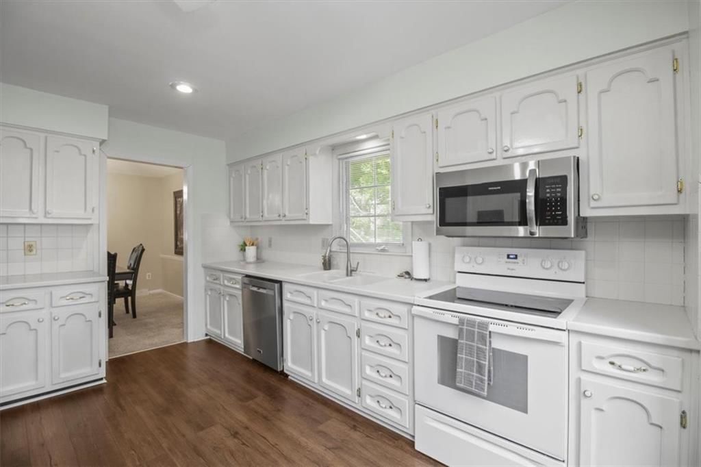1200 NE Crestview Drive — photo 9