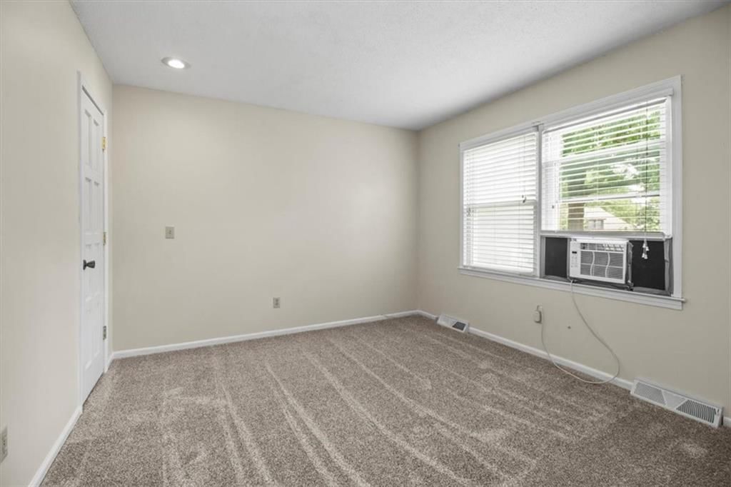 1200 NE Crestview Drive — photo 23