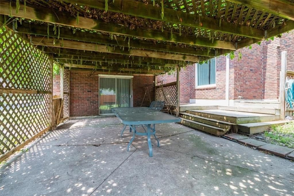 1200 NE Crestview Drive — photo 27
