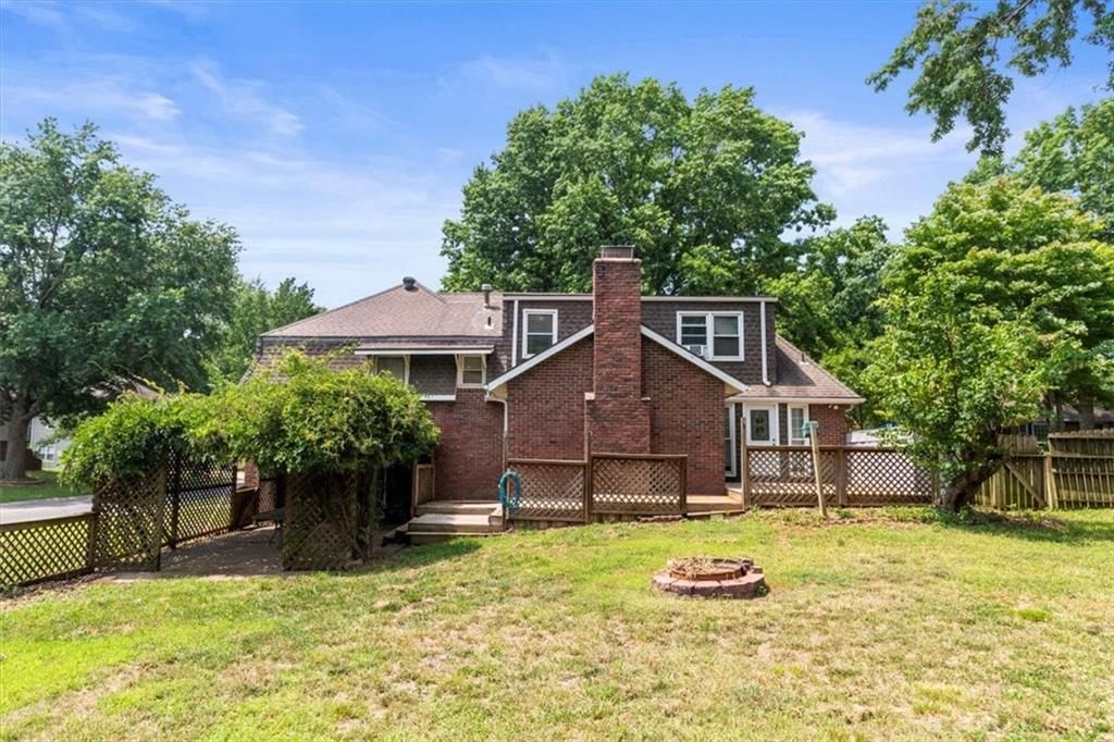 1200 NE Crestview Drive — photo 30