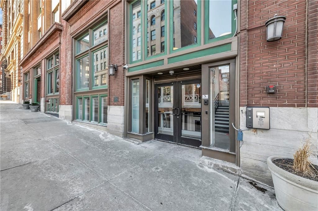 700 Broadway Boulevard — photo 2