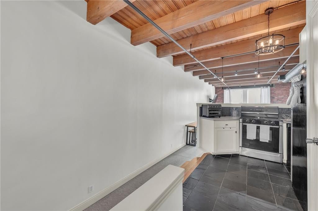 700 Broadway Boulevard — photo 11