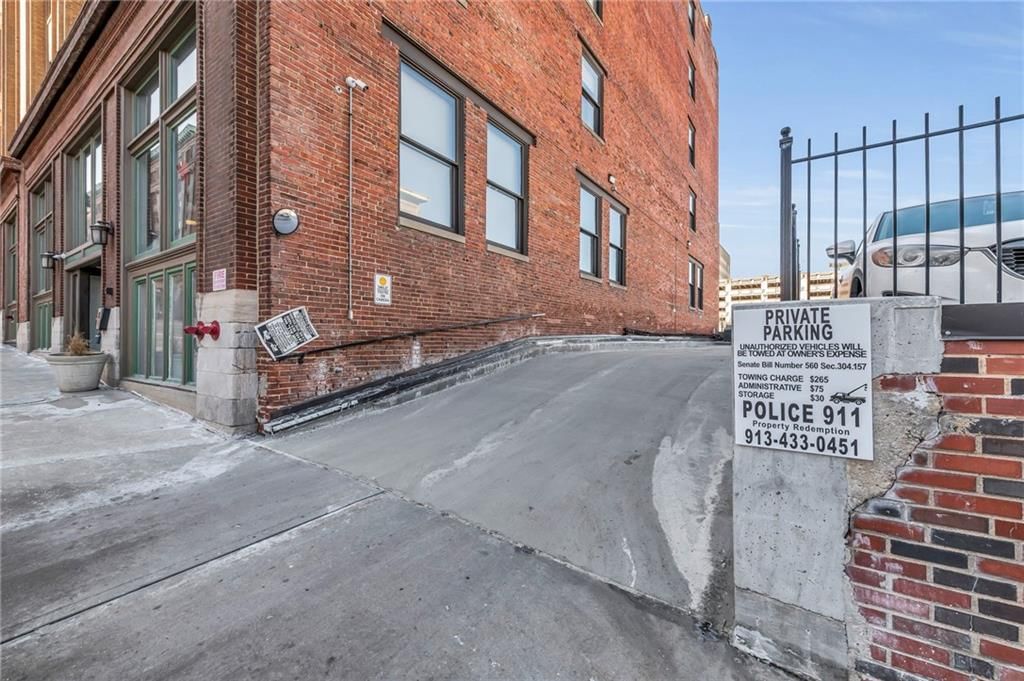 700 Broadway Boulevard — photo 19