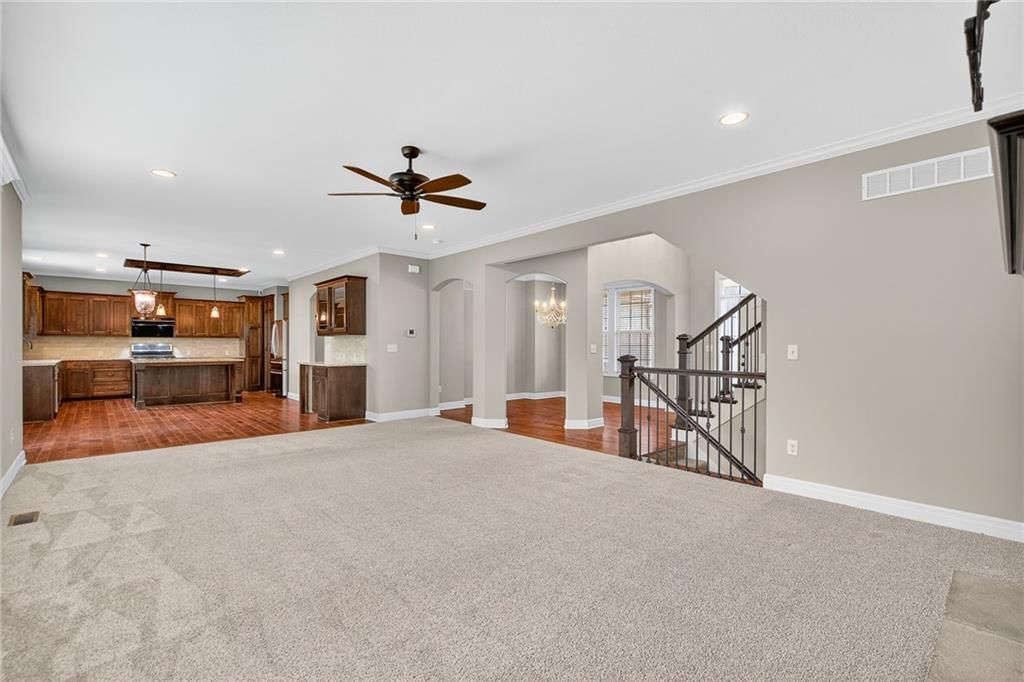 6046 REDBUD Street — photo 10