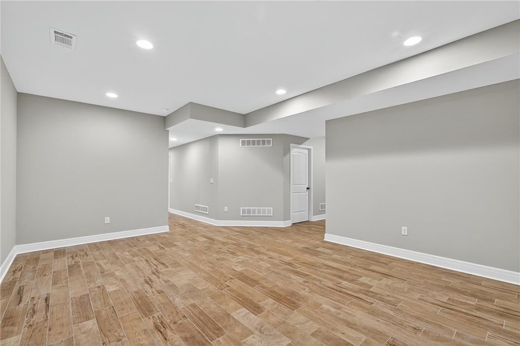 6046 REDBUD Street — photo 38