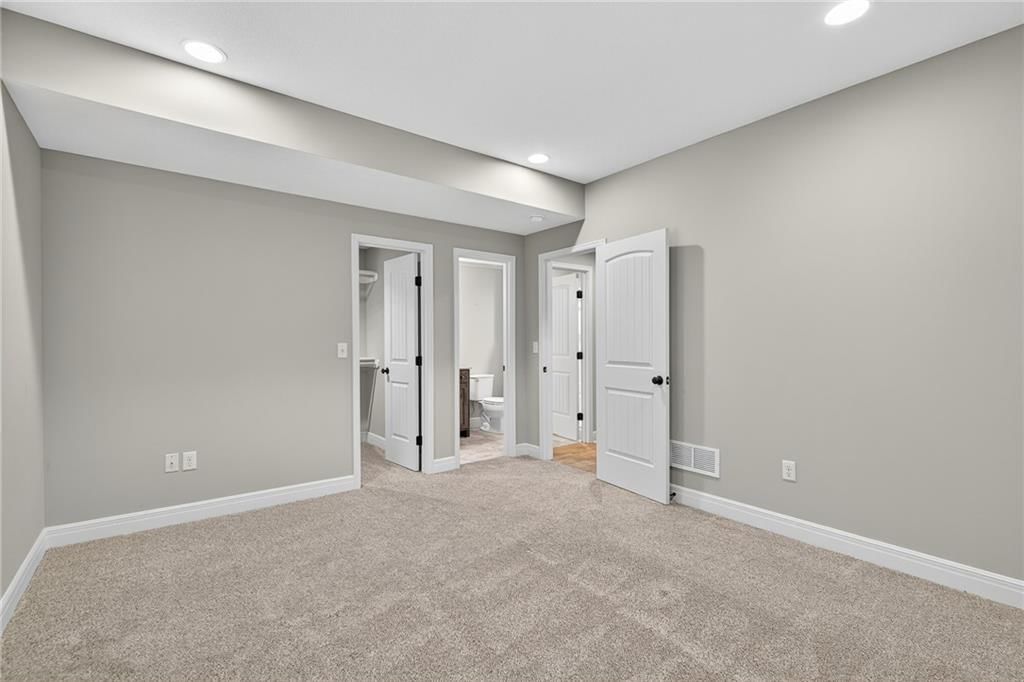 6046 REDBUD Street — photo 42