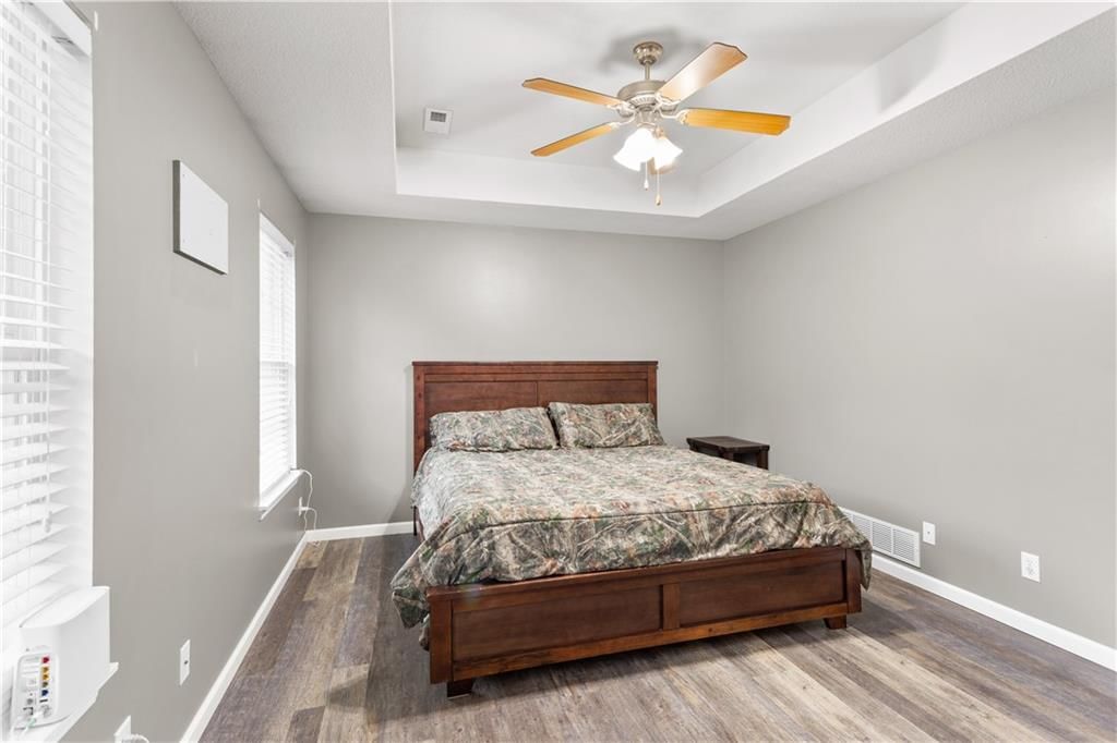 516 Lyon Street — photo 22