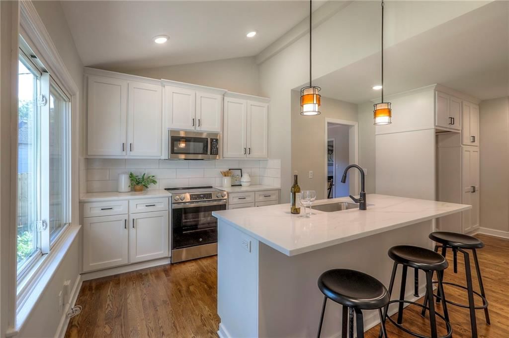 6709 Cherry Street — photo 13