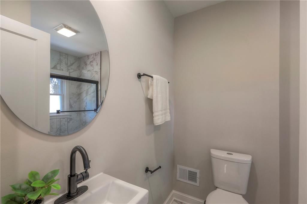 6709 Cherry Street — photo 15