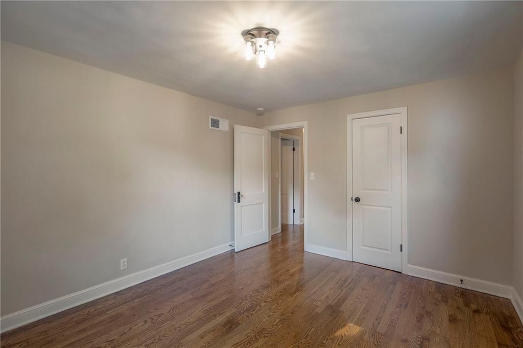 6709 Cherry Street — photo 25