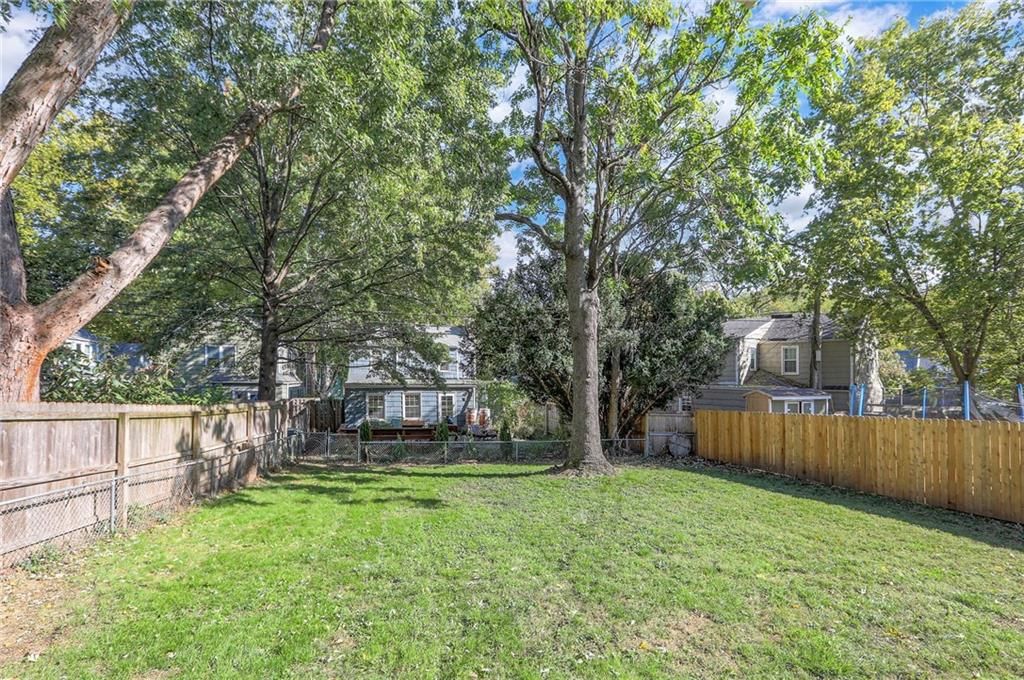 6709 Cherry Street — photo 31