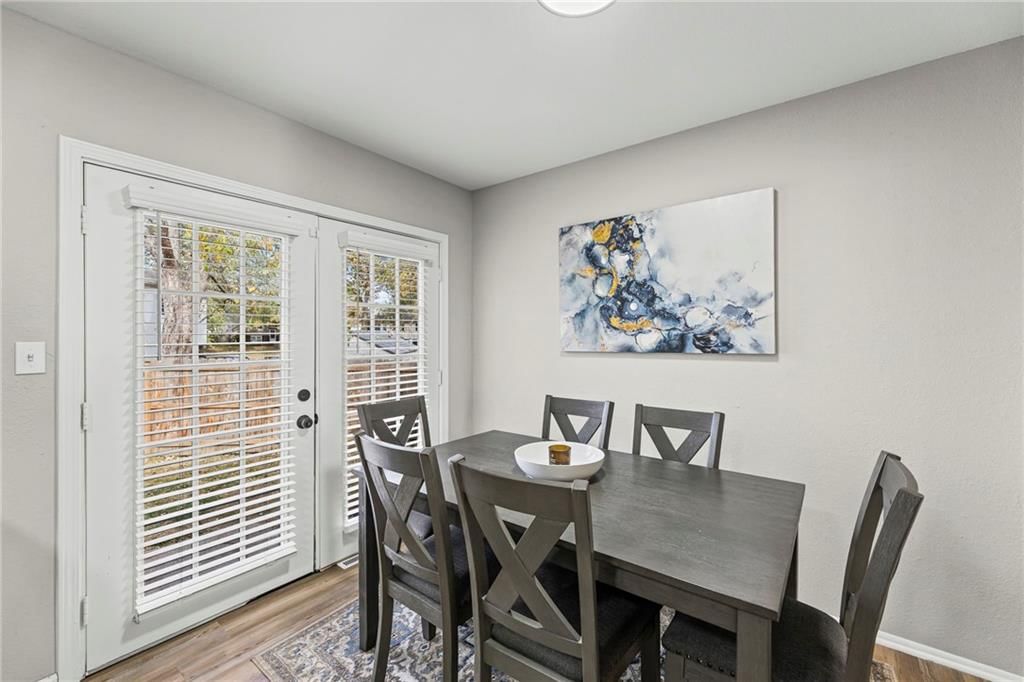 710 NE Westwind Drive — photo 9