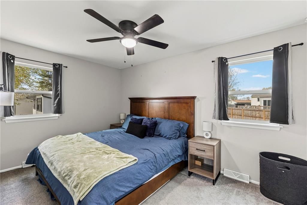 710 NE Westwind Drive — photo 15