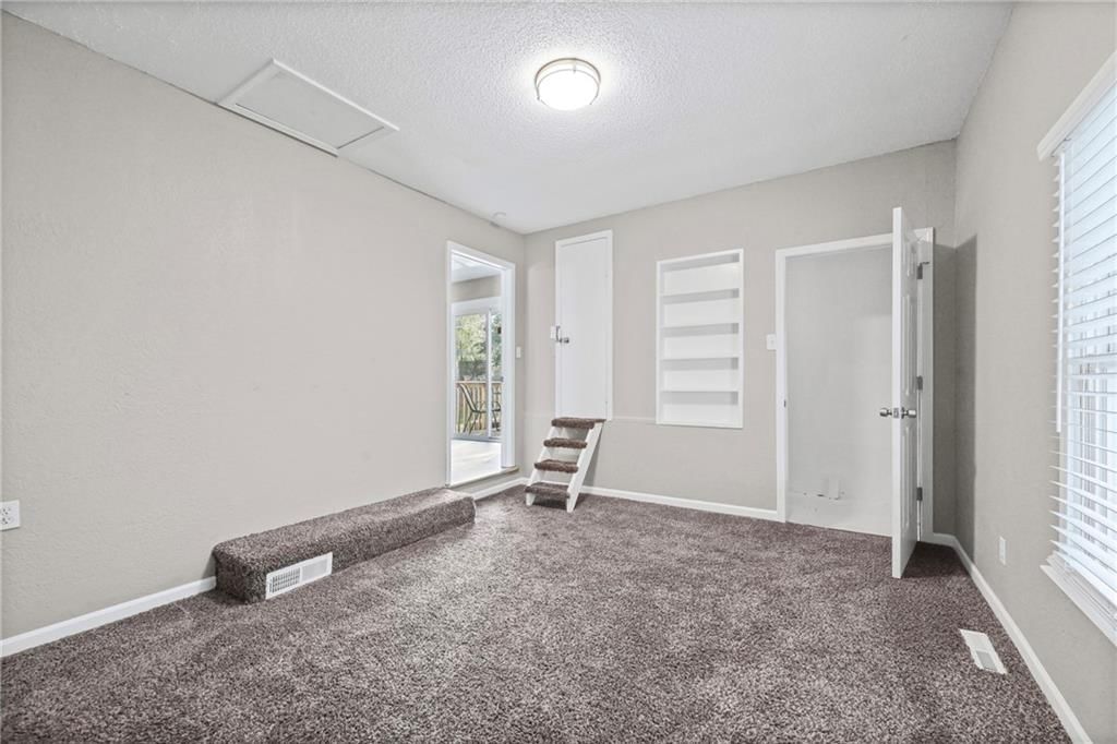 303 W Marcia Avenue — photo 16