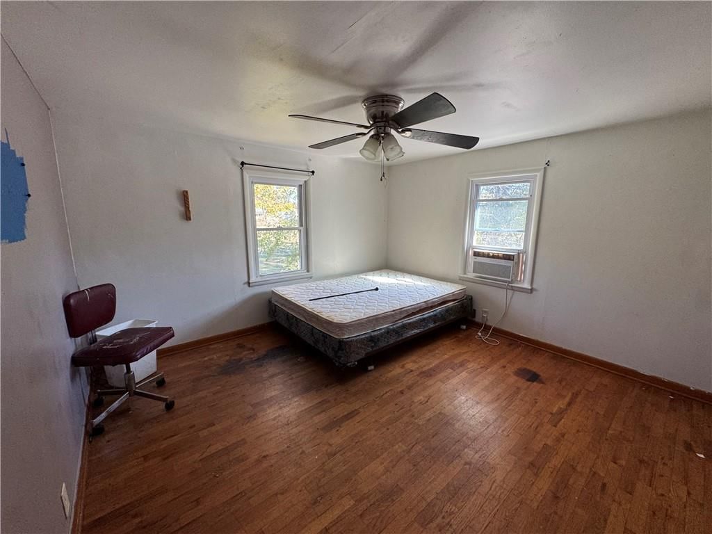 Photo 6 of 17 - 212 Highland Avenue, Columbus, KS 66725