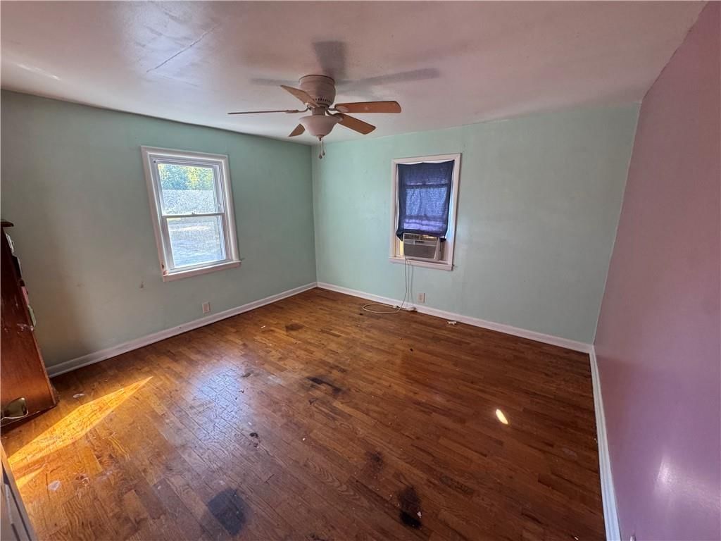 Photo 14 of 17 - 212 Highland Avenue, Columbus, KS 66725