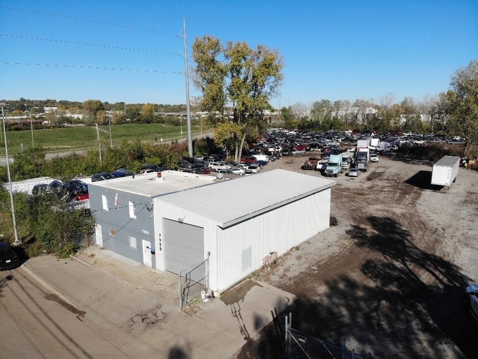 7900 E 17th Street — photo 2