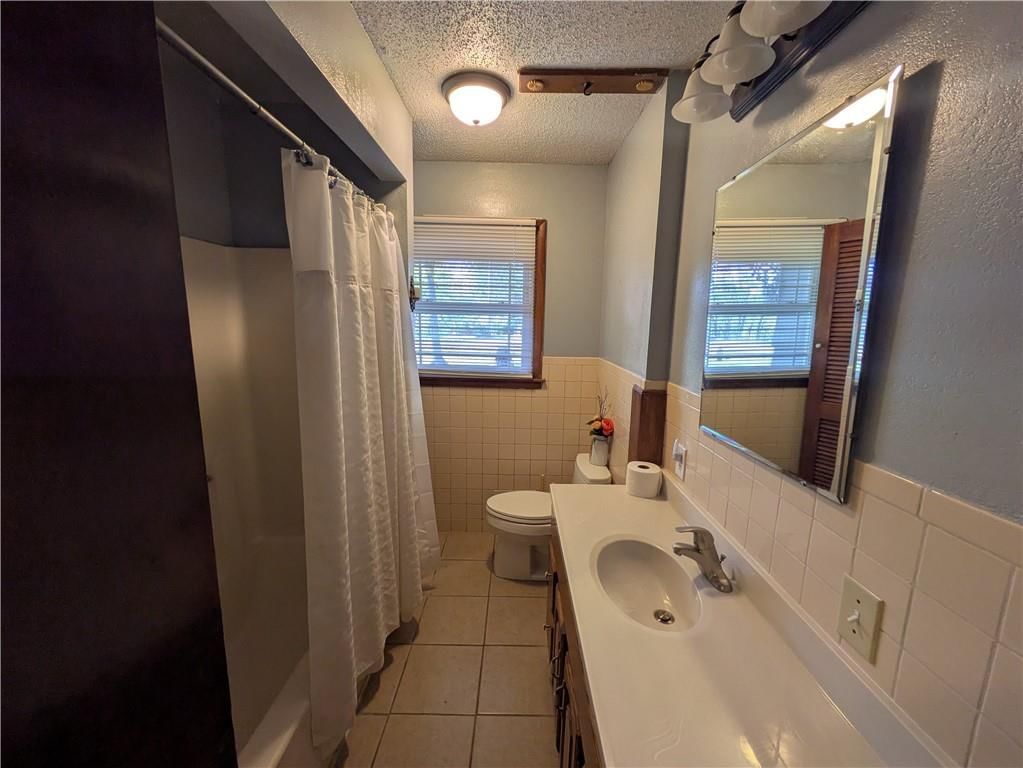 Photo 27 of 31 - 7003 N Brookside Road