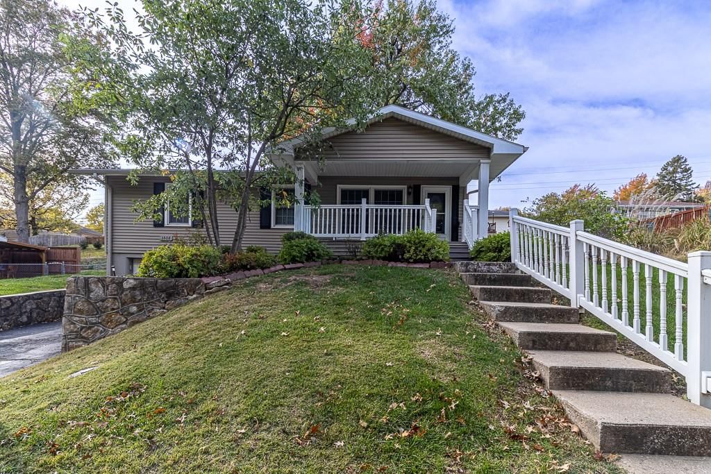 3508 E Lantern Lane — photo 2