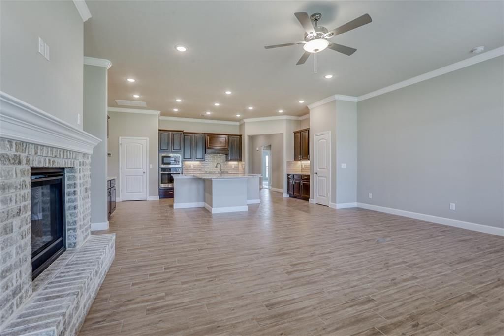16564 W 166th Court — photo 6