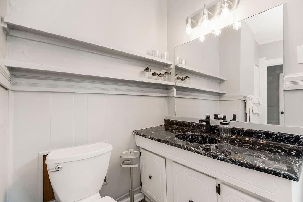 3951 Warwick Street — photo 24