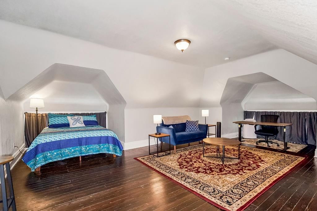 3951 Warwick Street — photo 52
