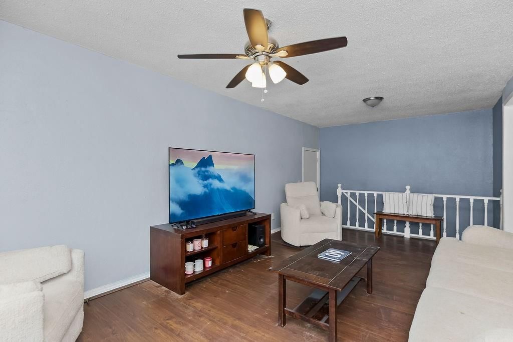 3409 N Osage Avenue — photo 6