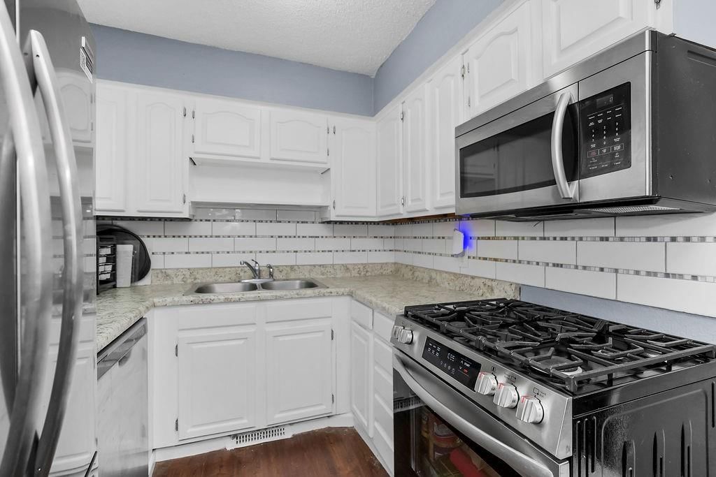 3409 N Osage Avenue — photo 8