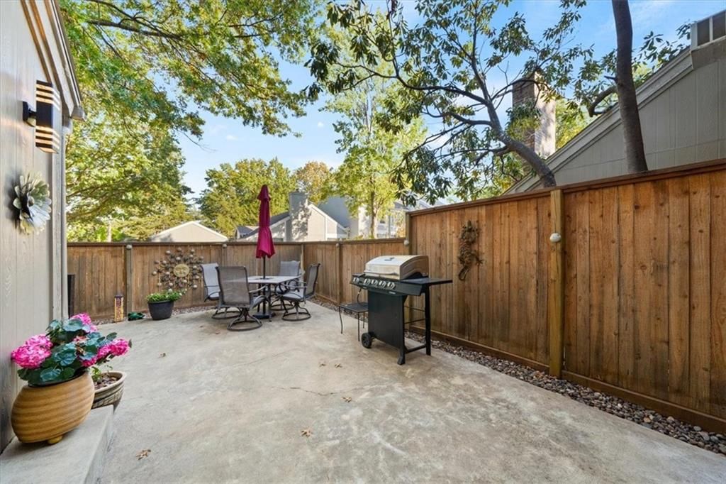 7913 Colony Lane — photo 3