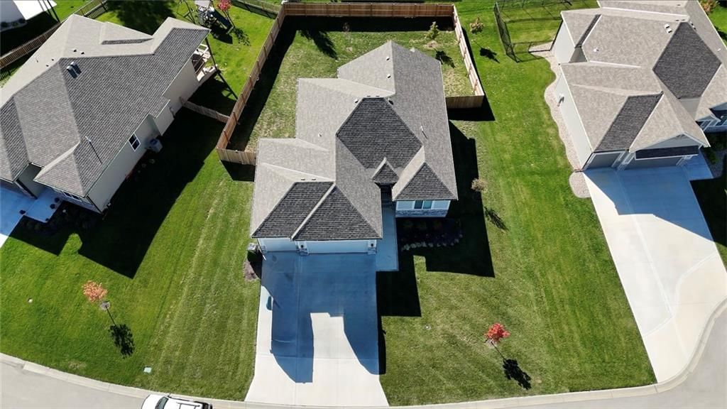 2625 SW Summer Creek Place — photo 3