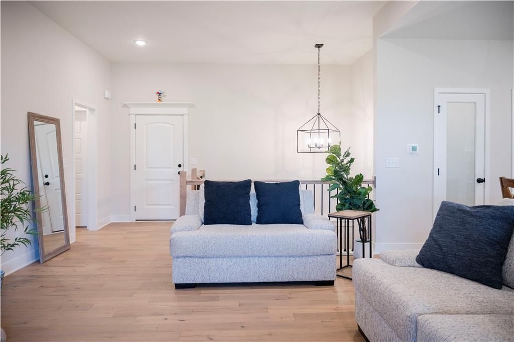 2625 SW Summer Creek Place — photo 8