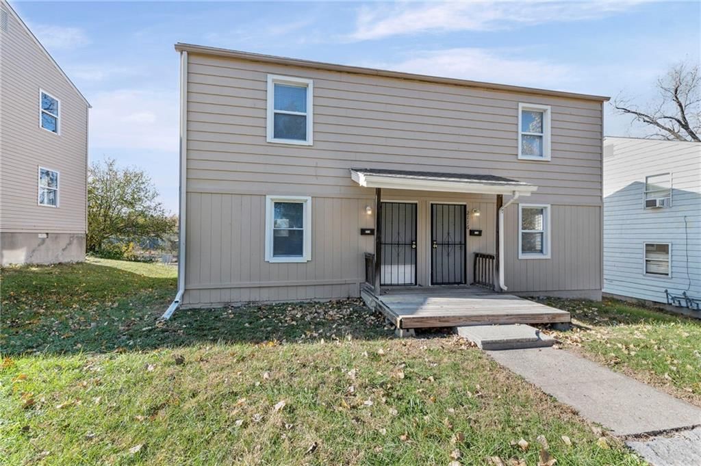 2116 Monroe Street — photo 2