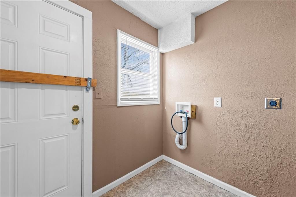 2116 Monroe Street — photo 30