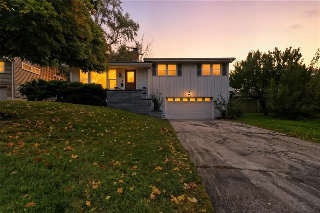 5703 W 50th Terrace — photo 1