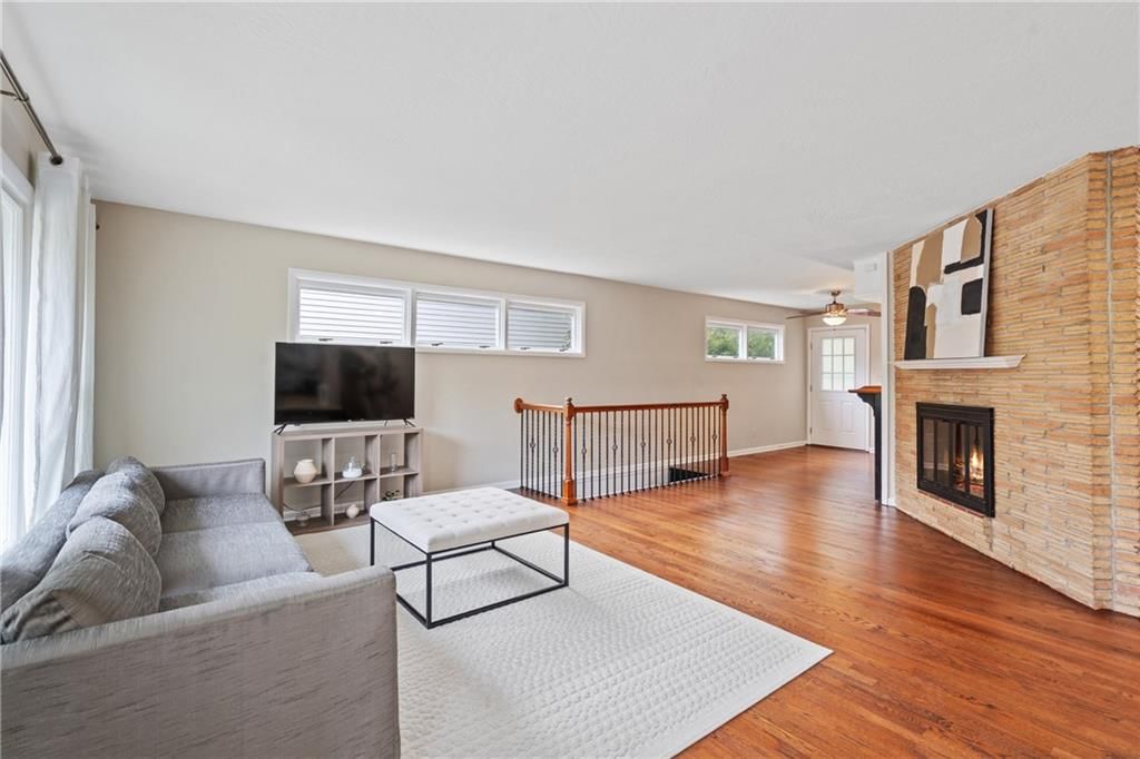 5703 W 50th Terrace — photo 7