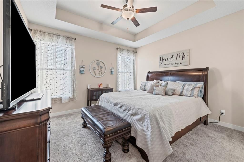 Photo 14 of 42 - 206 NW Joshua Drive