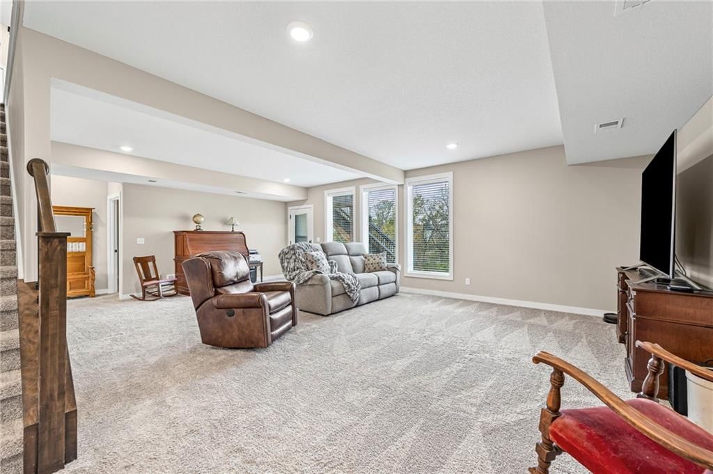 Photo 28 of 42 - 206 NW Joshua Drive