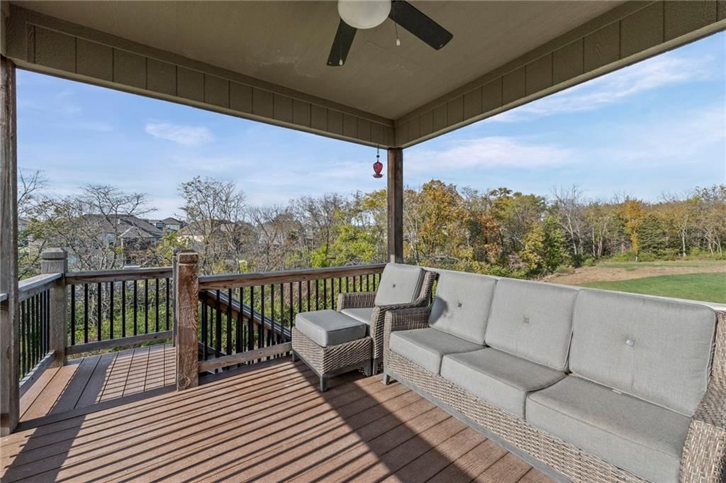 Photo 37 of 42 - 206 NW Joshua Drive