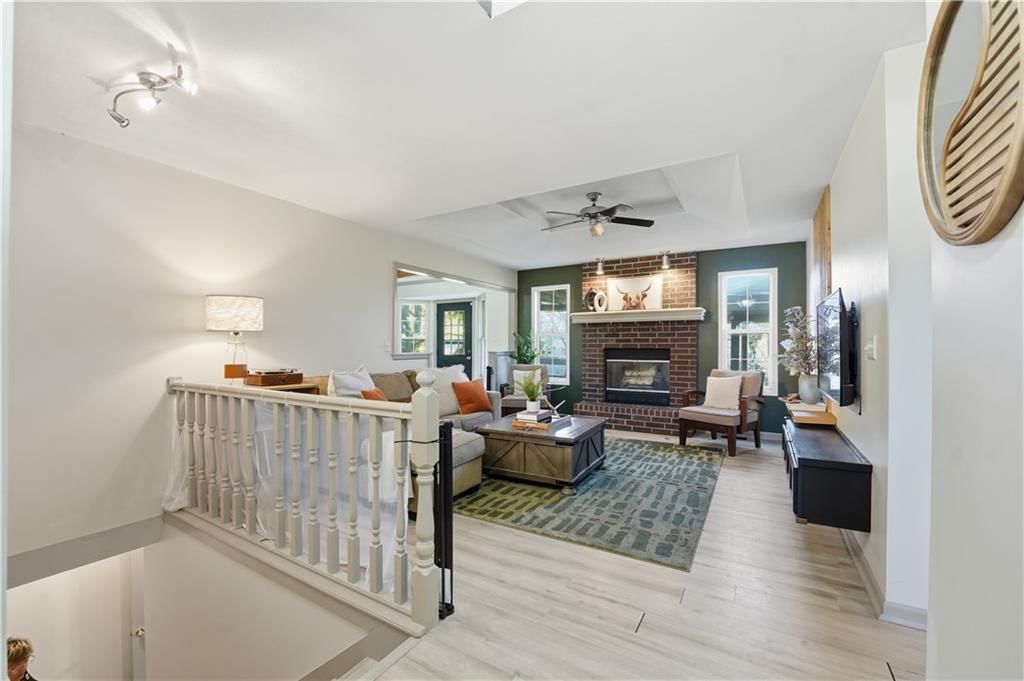 303 W Laredo Trail — photo 5