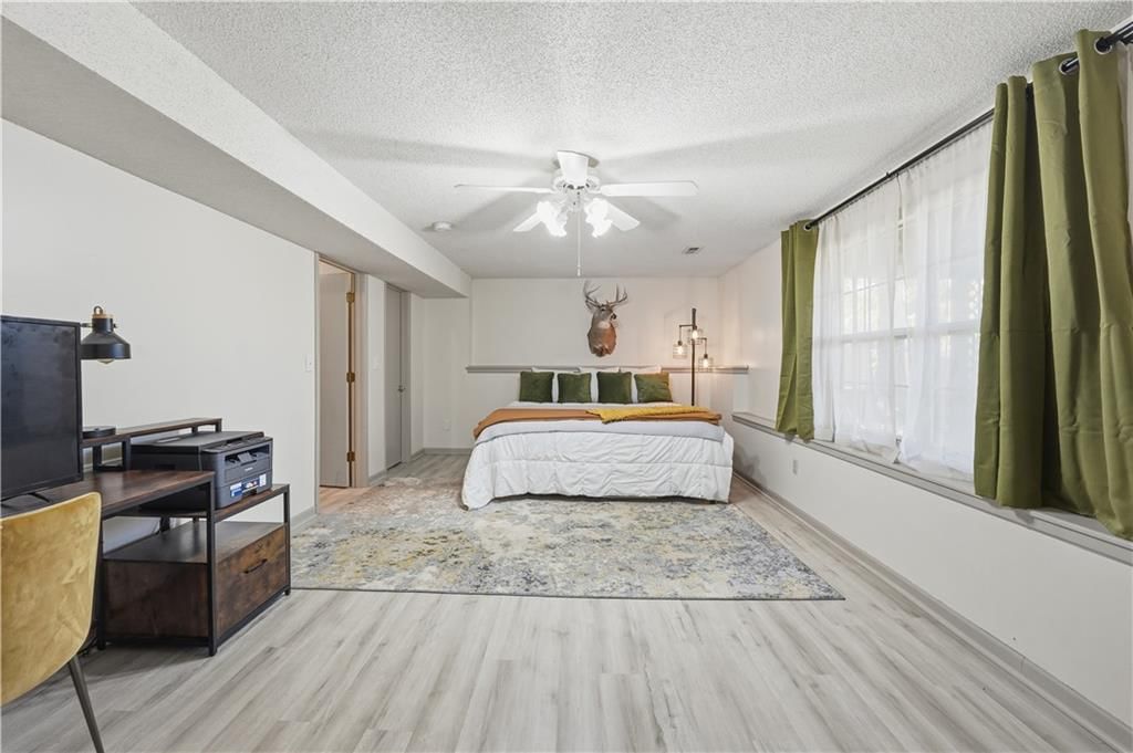 303 W Laredo Trail — photo 20